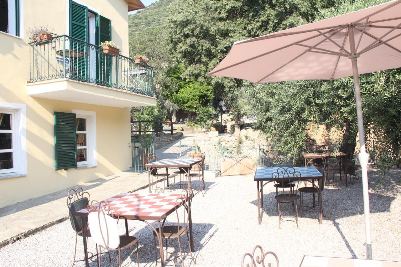 Hotel Ai Cinque Campanili Finale Ligure Exterior foto